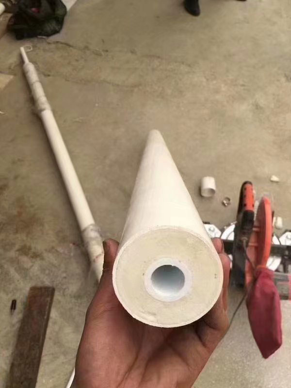 注聚氨酯的機(jī)器(圖2) 小型注聚氨酯的機(jī)器管中管填充案例