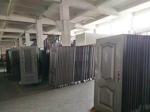 聚氨酯發(fā)泡填充防盜門 高壓機器(圖1) 聚氨酯發(fā)泡填充防盜門案例