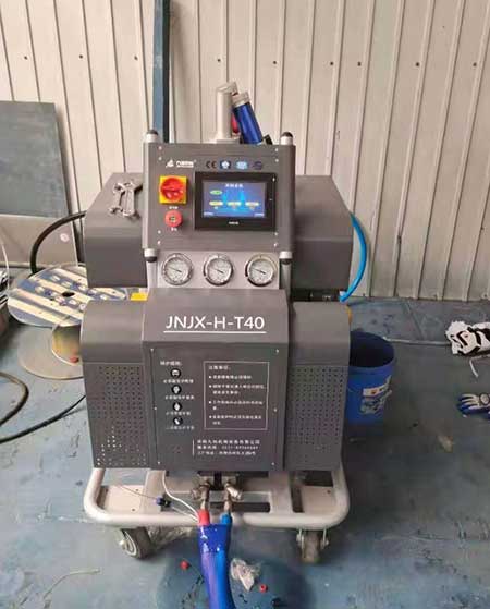 小型聚氨酯發(fā)泡噴涂機生產(chǎn)地(圖1) JNJX-H-T40小型聚氨酯發(fā)泡噴涂機
